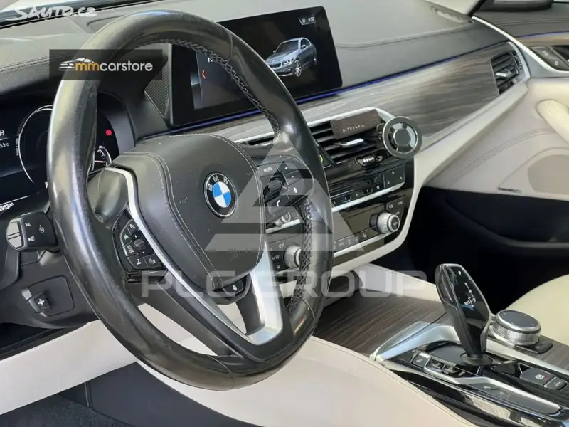 2018 BMW 523