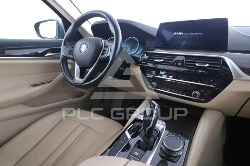 2018 BMW 523