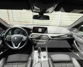 2018 BMW 523