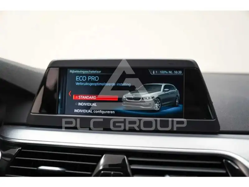 2018 BMW 523