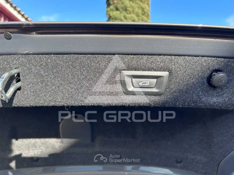 2018 BMW 523