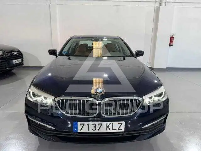 2018 BMW 523