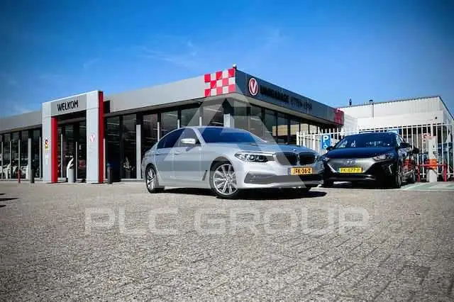 2018 BMW 523