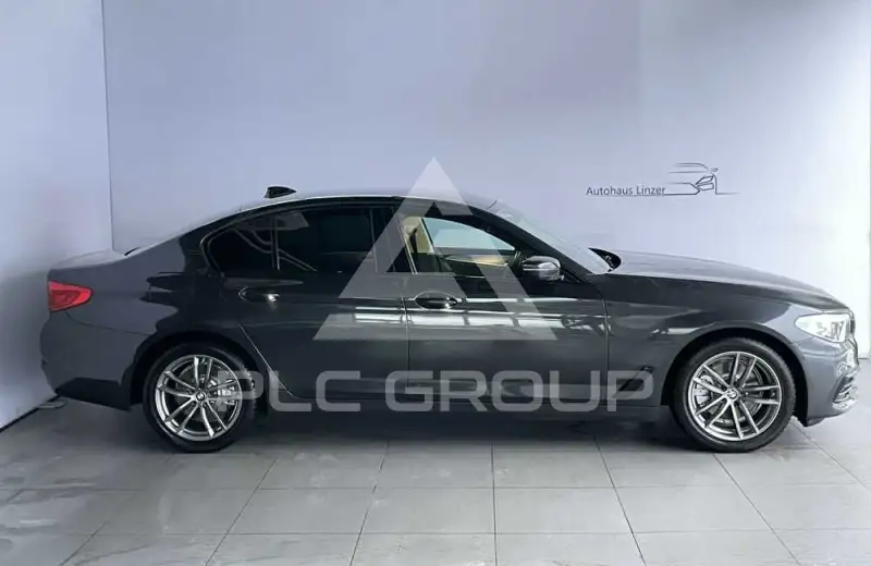2018 BMW 523
