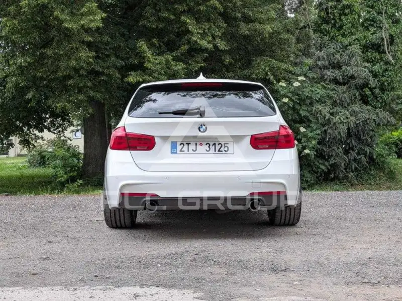 2018 BMW 330