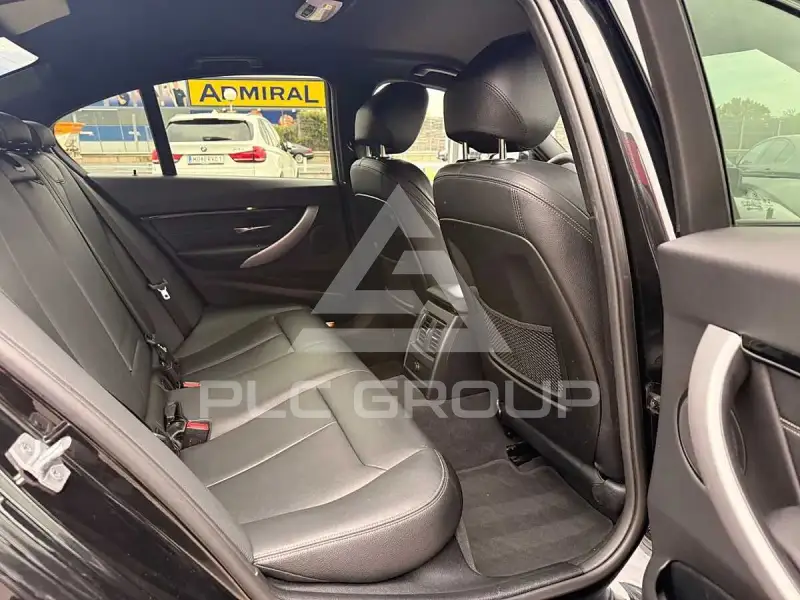 2018 BMW 330