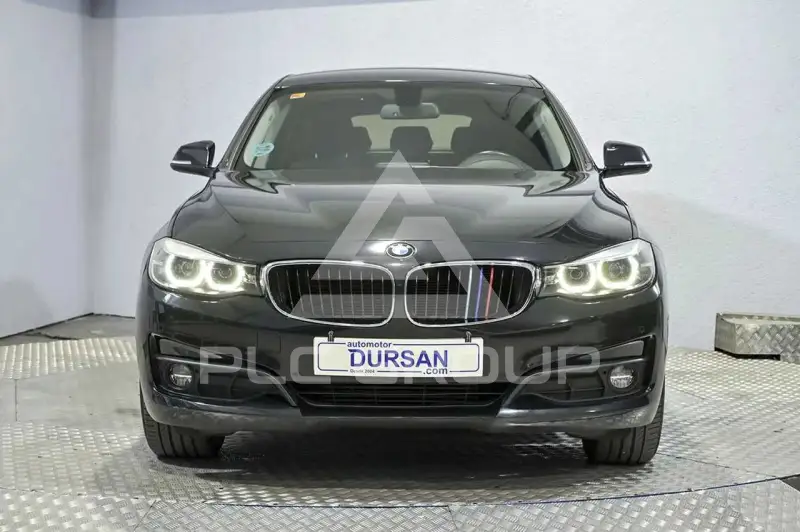 2018 BMW 330