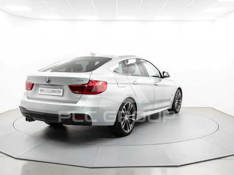 2018 BMW 330
