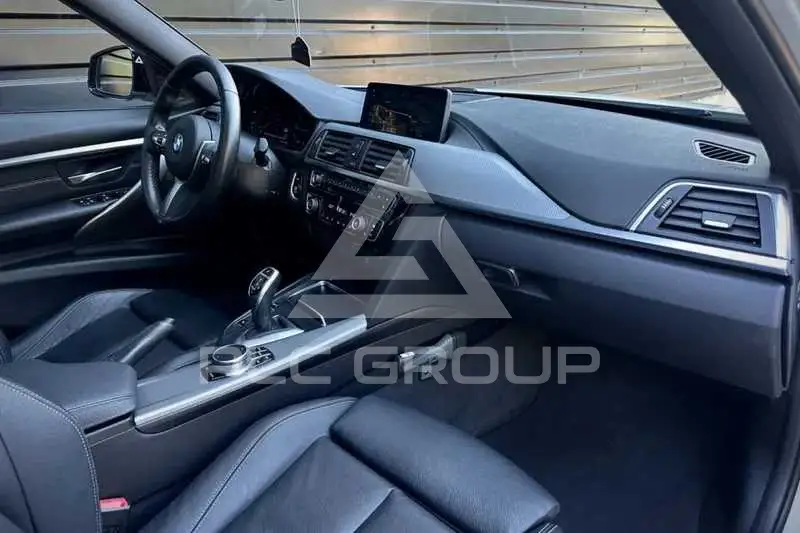 2018 BMW 330
