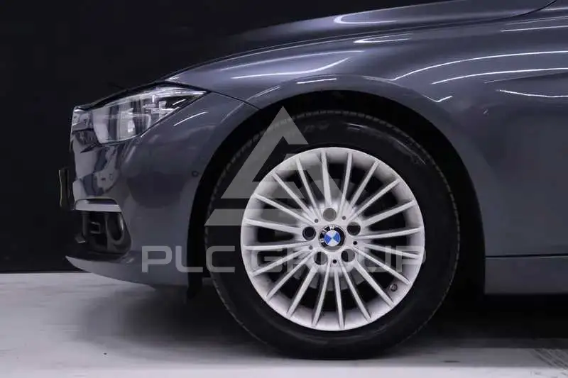 2018 BMW 330