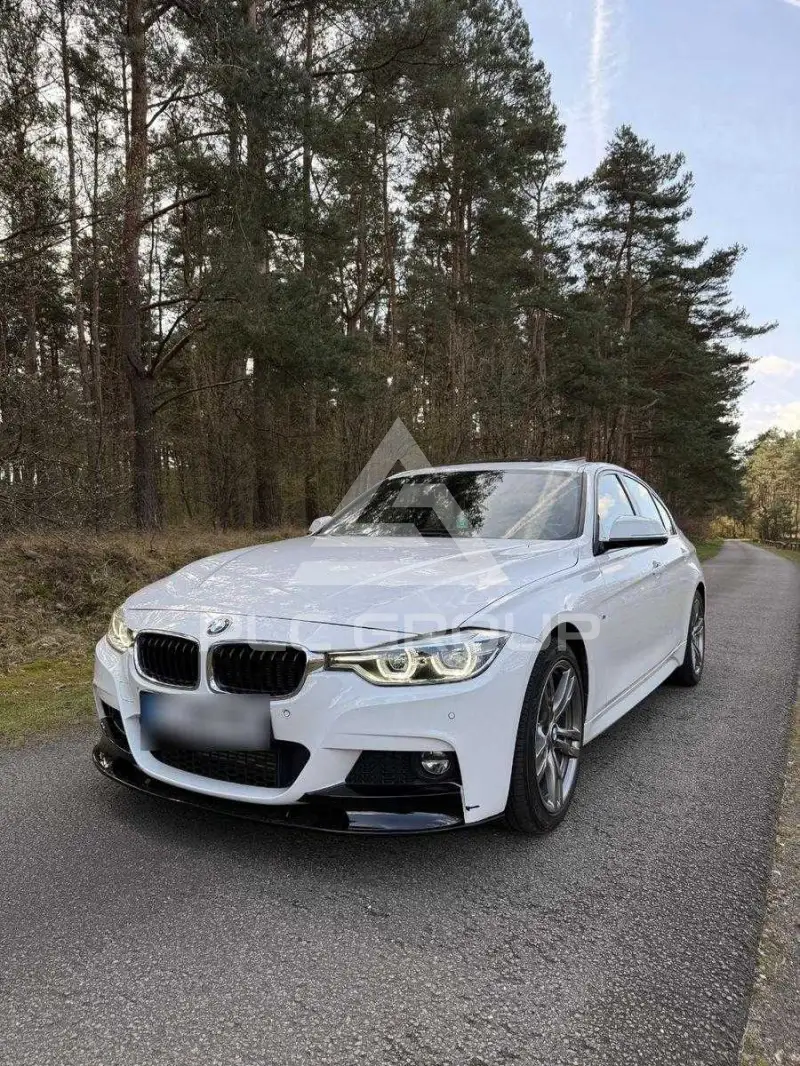 2018 BMW 330