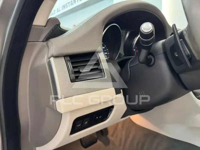 2018 Jaguar XF