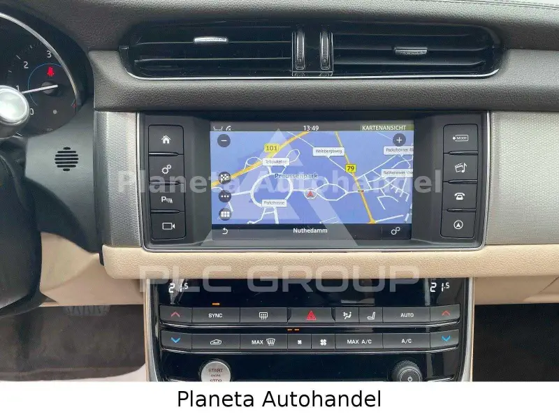 2018 Jaguar XF