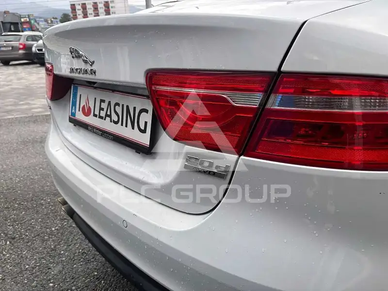 2018 Jaguar XE