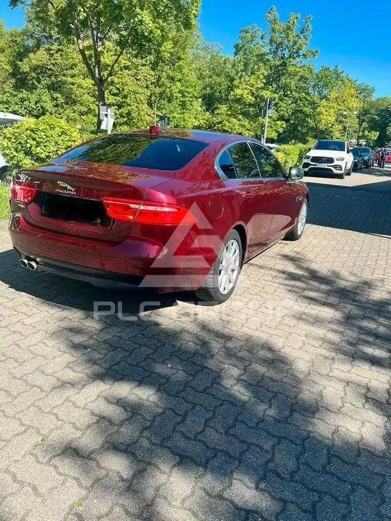 2018 Jaguar XE
