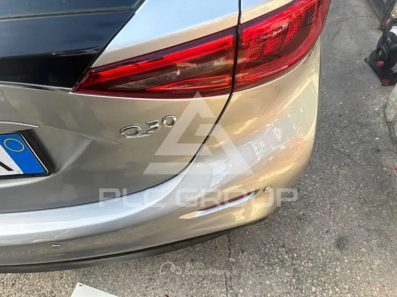 2018 Infinity Q30