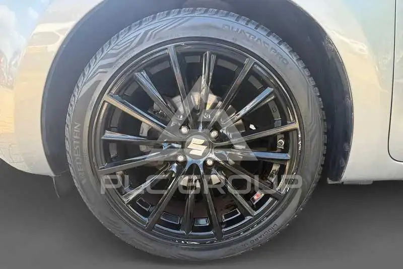 2018 Suzuki SWIFT