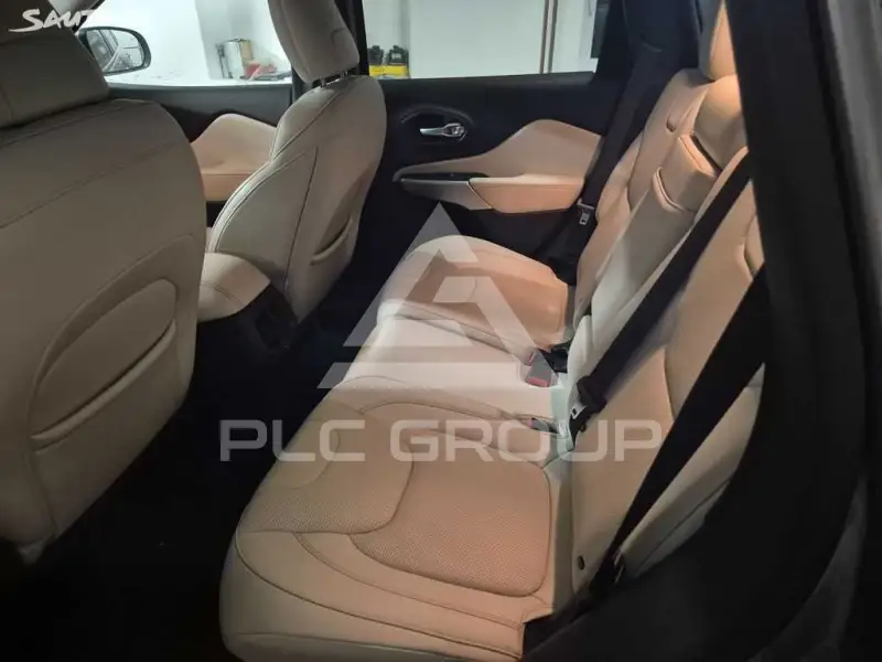 2018 Jeep CHEROKEE