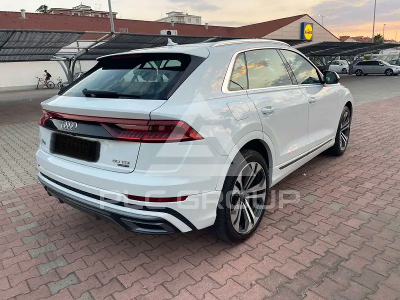 2018 Audi Q8
