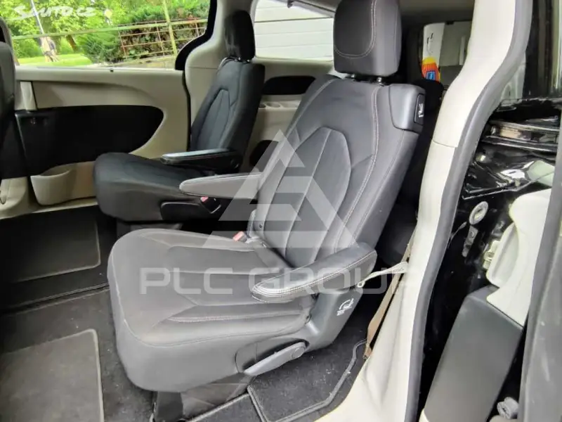2018 Chrysler PACIFICA