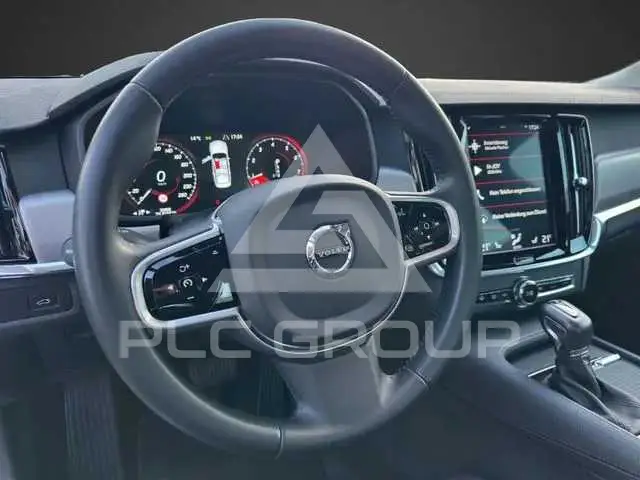 2018 Volvo S90