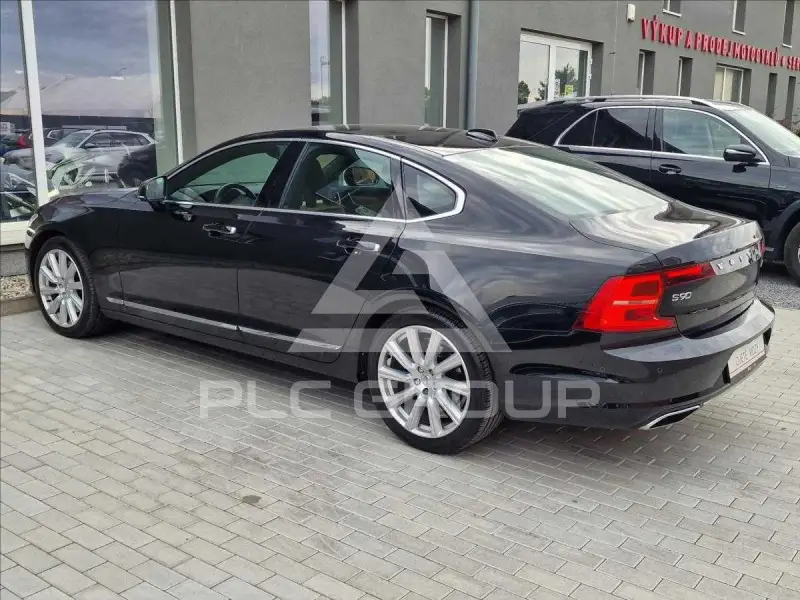 2018 Volvo S90