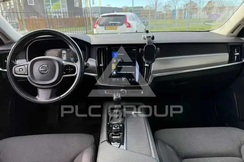 2018 Volvo V90