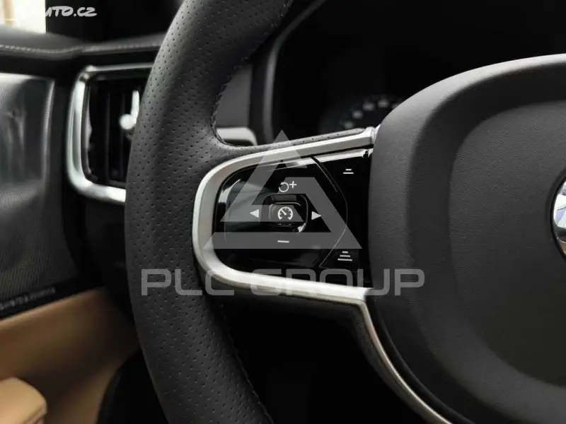 2018 Volvo V90