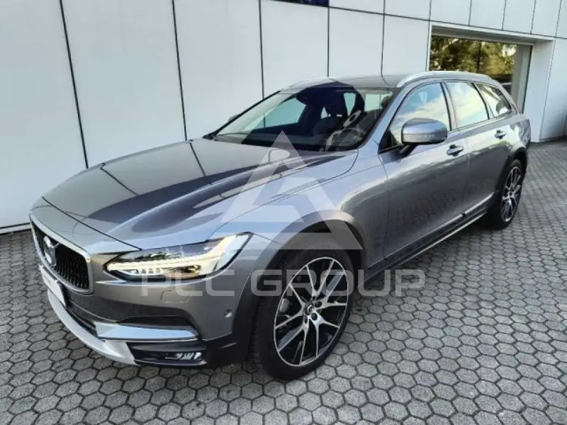 2018 Volvo V90