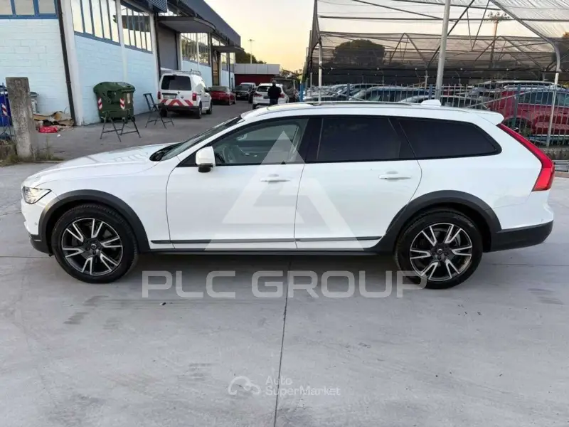 2018 Volvo V90