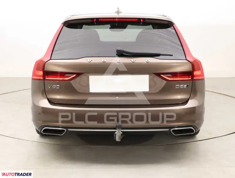 2018 Volvo V90