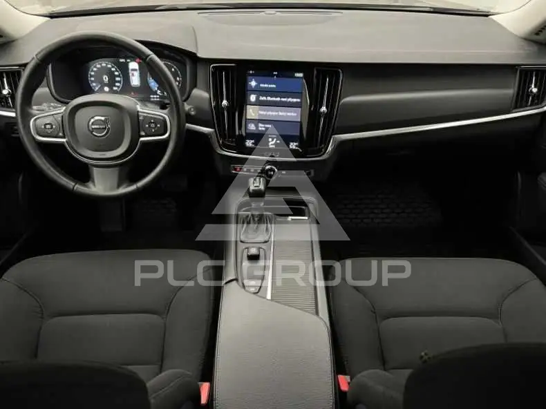 2018 Volvo V90