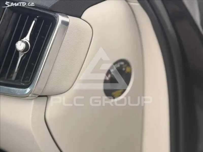 2018 Volvo V90