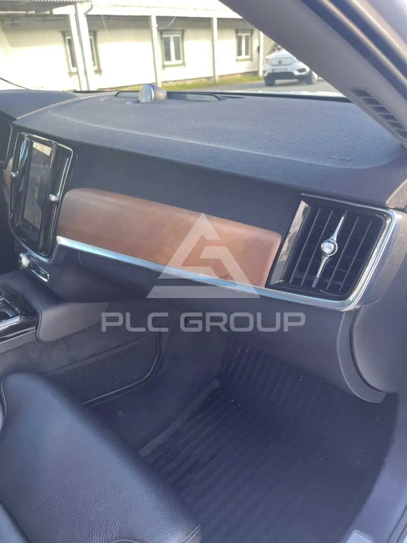 2018 Volvo V90