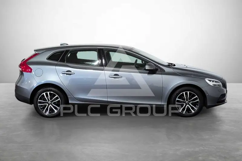 2018 Volvo V40