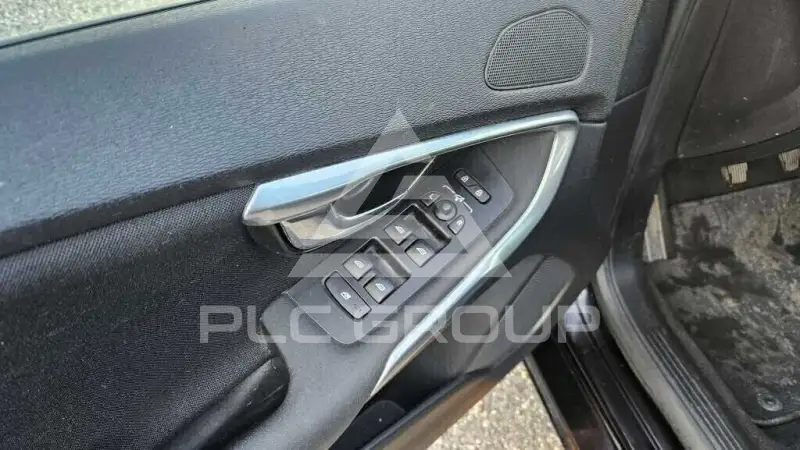 2018 Volvo V40