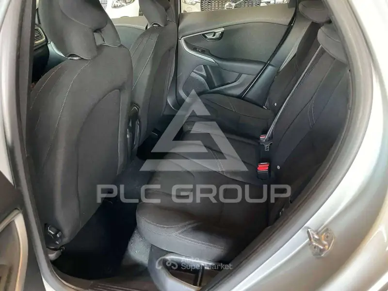 2018 Volvo V40