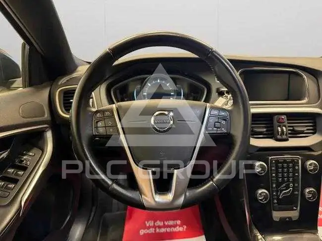 2018 Volvo V40