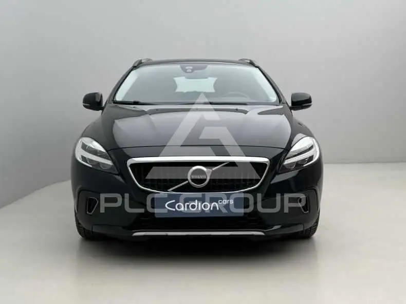 2018 Volvo V40