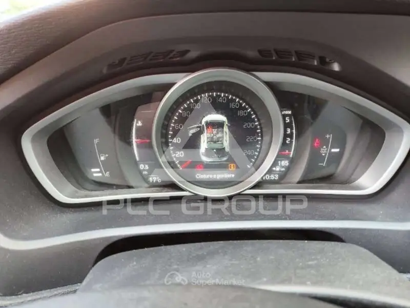 2018 Volvo V40
