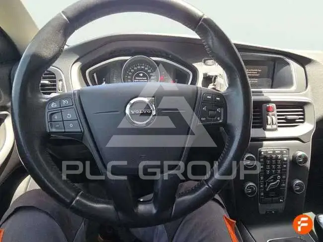 2018 Volvo V40