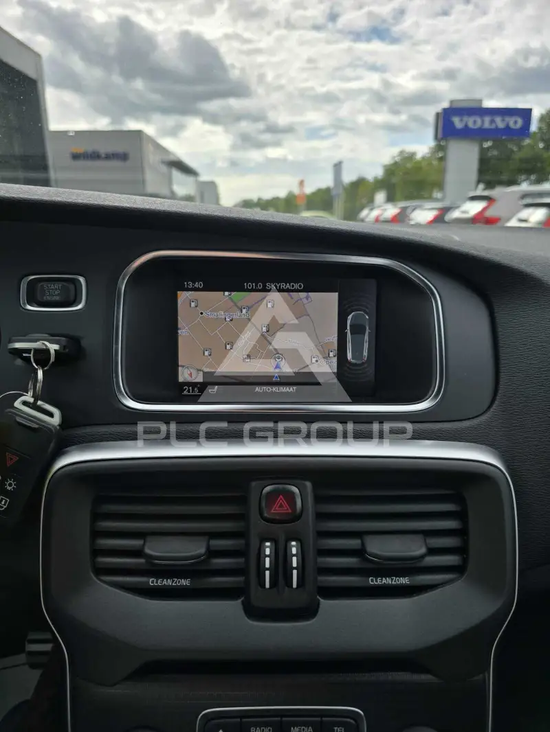 2018 Volvo V40