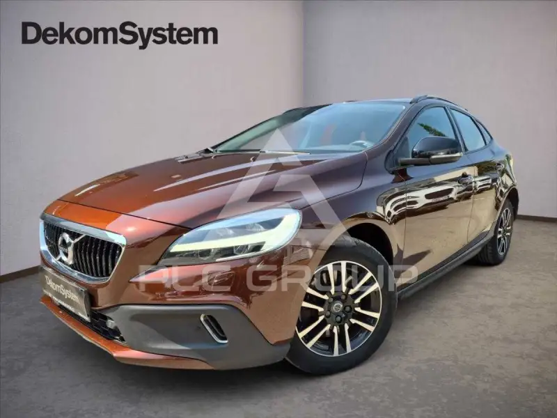 2018 Volvo V40