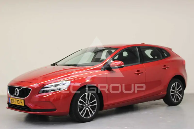 2018 Volvo V40