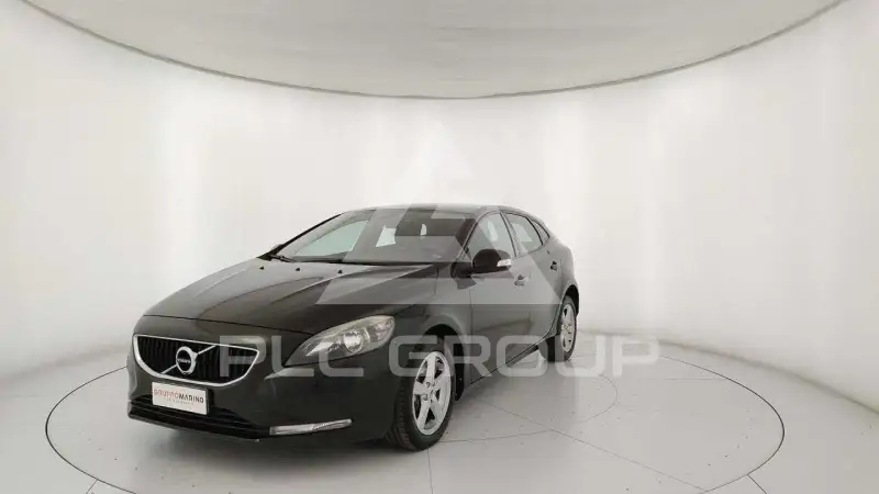 2018 Volvo V40