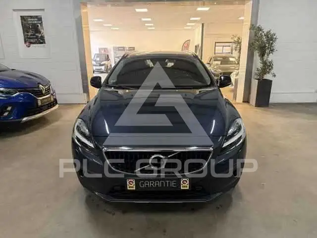 2018 Volvo V40