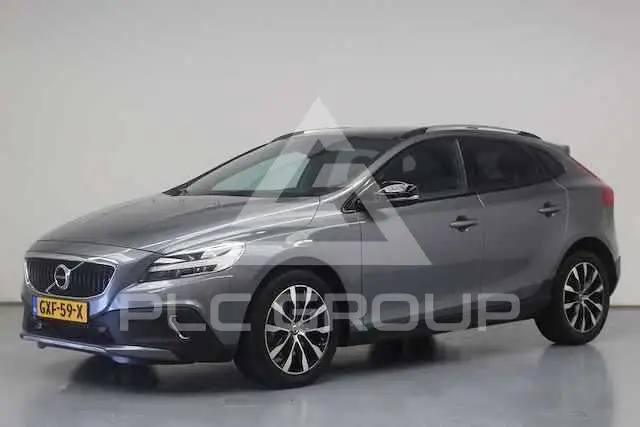 2018 Volvo V40