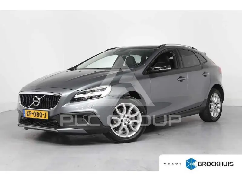 2018 Volvo V40