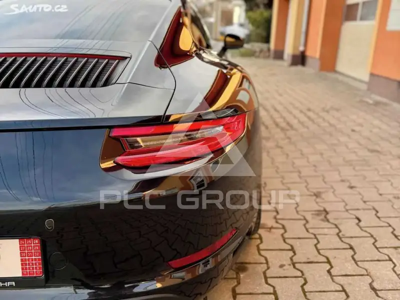 2018 Porsche 911