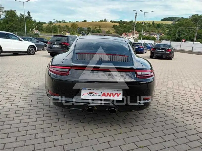 2018 Porsche 911
